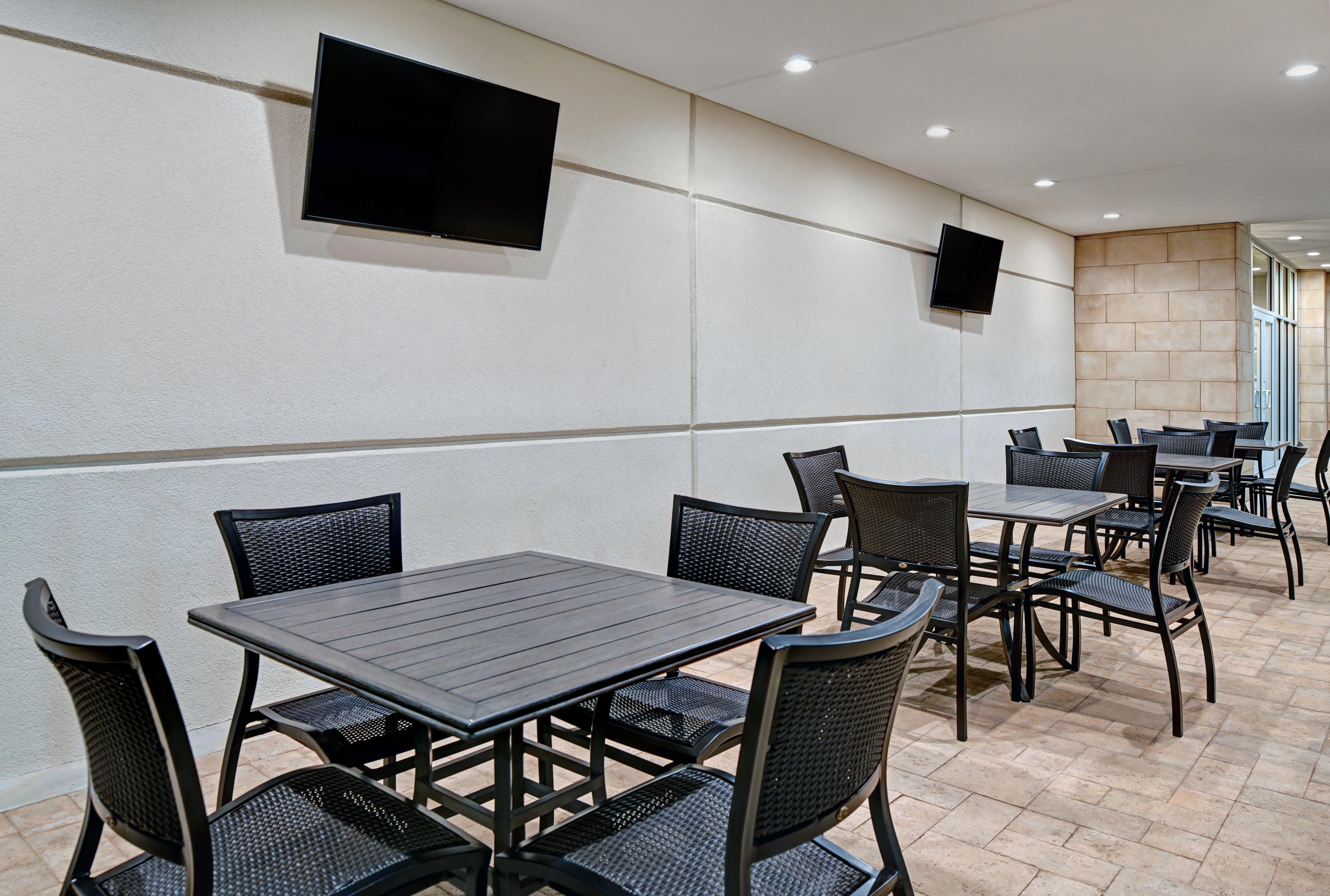 Holiday Inn Express & Suites Memorial - Citycentre By Ihg Хьюстон Экстерьер фото
